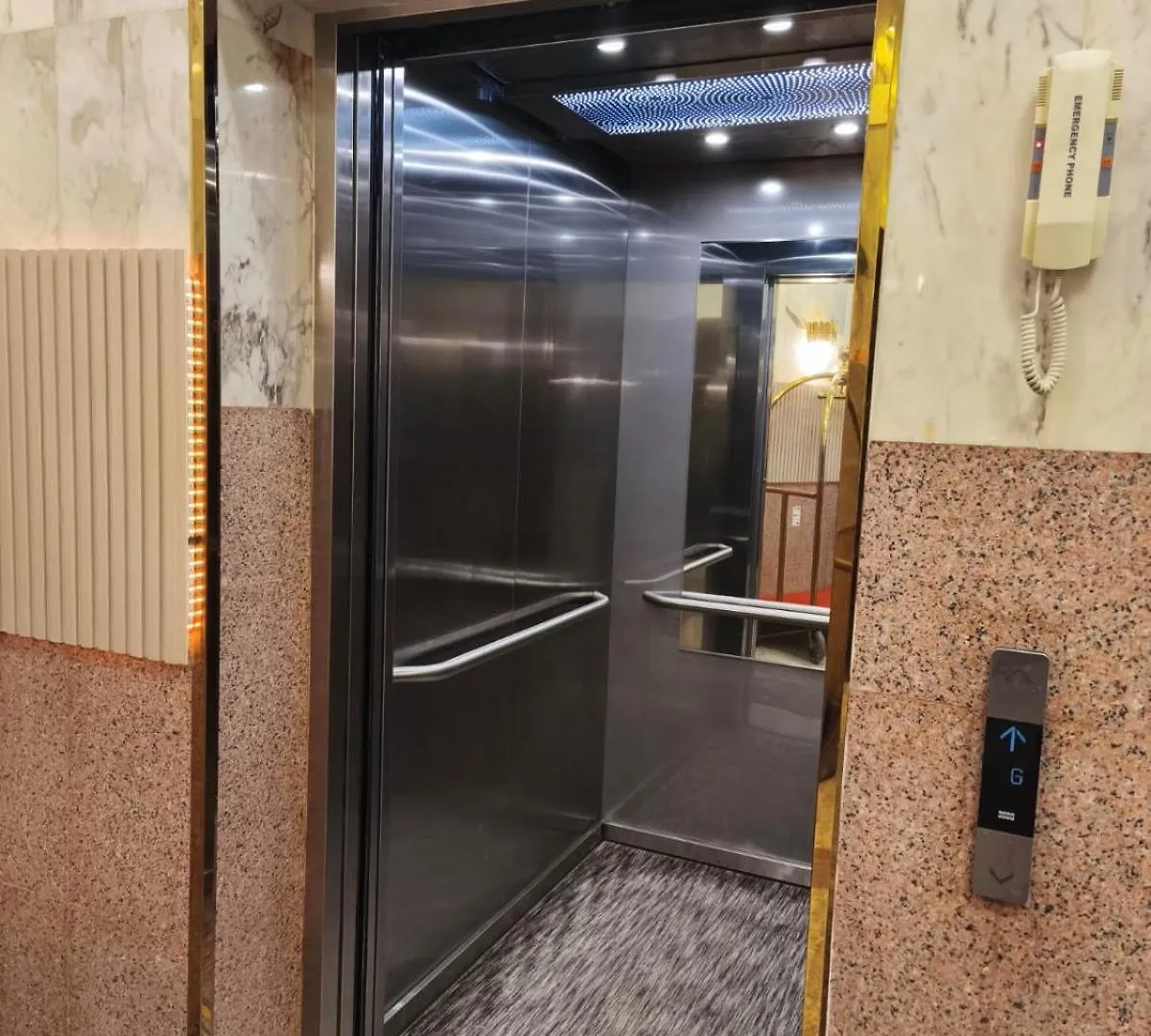 Отель Al Rayhan Suites Медина