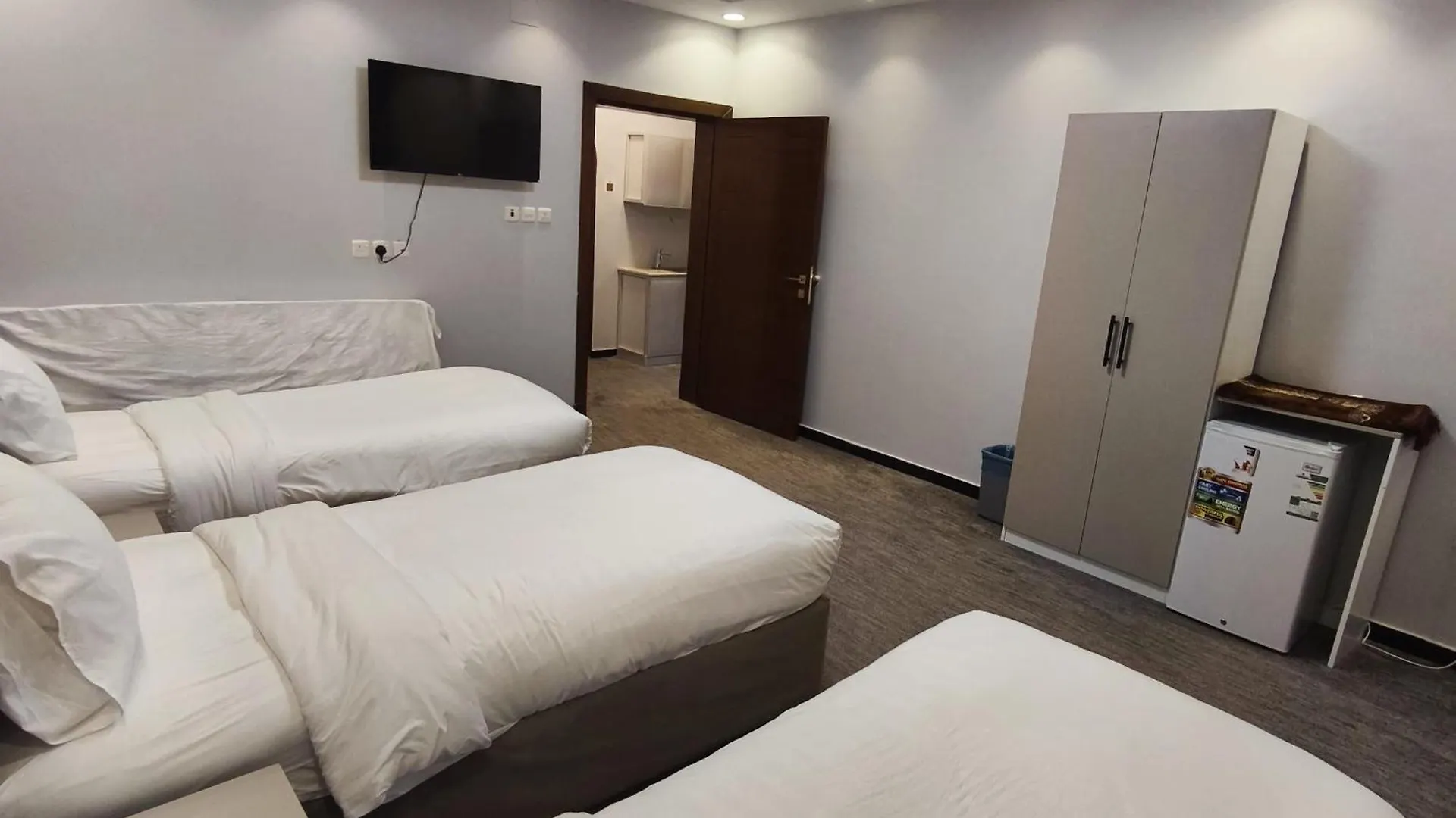 Отель Al Rayhan Suites Медина Саудовская Аравия